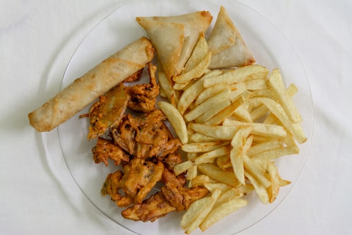 Immunity Weakening Foods: Avoid These Foods to Stay Safe Amid the COVID-19 Pandemic