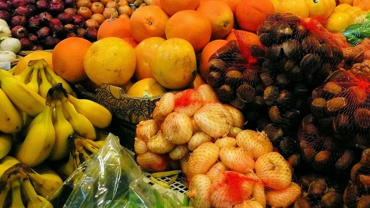 Food combining ‘ayurvedic’ taboos are back as fad. It’s ok to mix fruits with vegetables