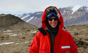 Ending the debate: New research solves longstanding Antarctic climate change mystery 1