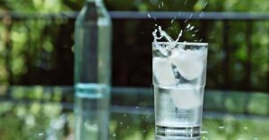 Is it safe to drink ice cold water during summer? 1