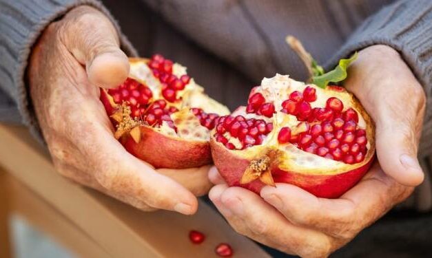 Does Pomegranate Increase Blood Sugar?￼