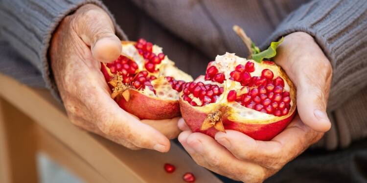 Does Pomegranate Increase Blood Sugar?￼