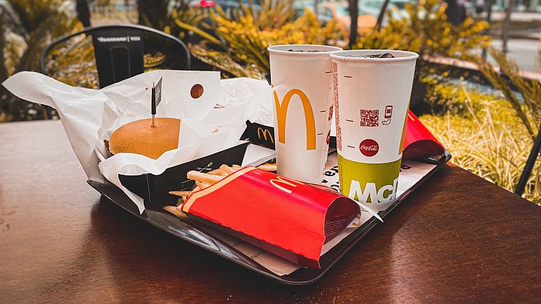 This reusable McDonald’s packaging went viral: Could it be the future in Europe?