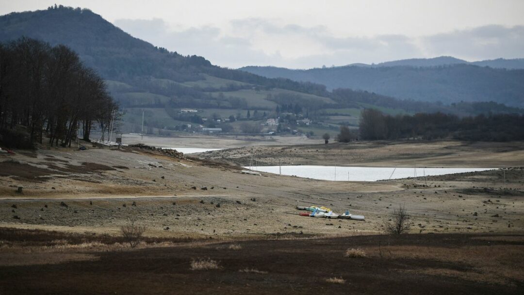 Dry canals, low rivers and shrunken lakes: Europe winter