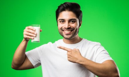 7 Science-Backed Health Benefits of Buttermilk (Chaas) & Why It Should Be A Part Of Your Everyday Meal