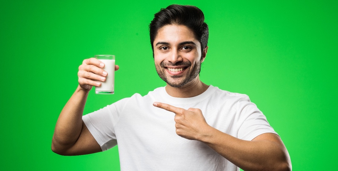 7 Science-Backed Health Benefits of Buttermilk (Chaas) & Why It Should Be A Part Of Your Everyday Meal