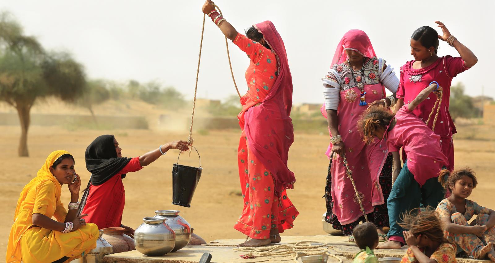 Addressing groundwater depletion: Lessons from India, the world’s largest user of groundwater 1 Addressing groundwater depletion: Lessons from India, the world’s largest user of groundwater 1