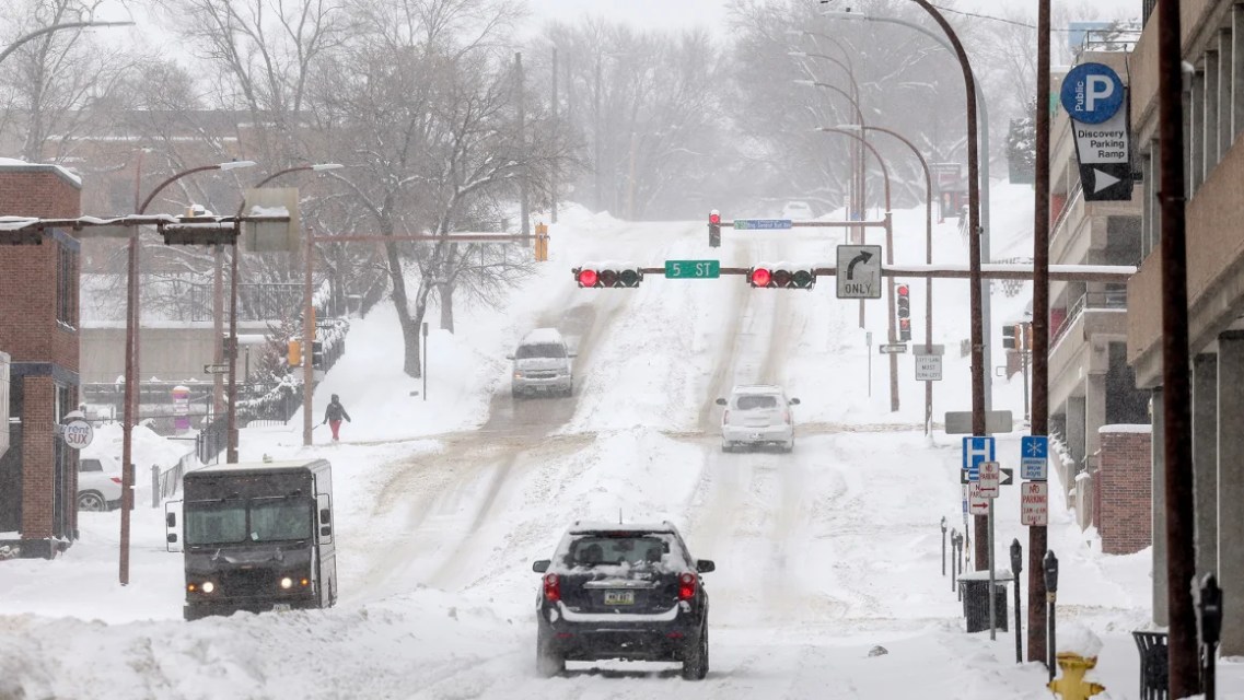 Why we still have brutal cold snaps even as the planet warms to record levels