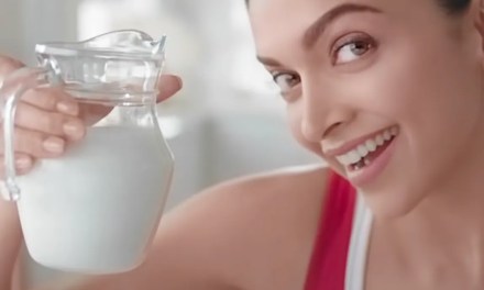 The best time to drink milk every day, according to a nutritionist