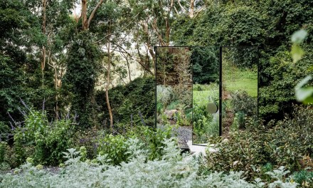 4 examples of camouflage architecture where structure blends into scenery