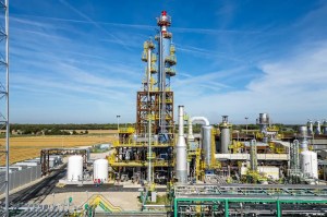 CO2 injection starts at Eni-led Italian carbon capture project 1