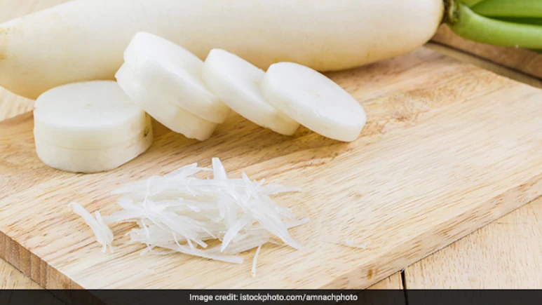 10 Reasons Why You Must Eat Radish During Winter