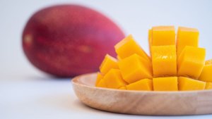 The World’s Most Expensive Mango From Japan Is Now Growing in India, Will Miyazaki Mango Replace Alphonso As The King Of Mangoes? 1 The World’s Most Expensive Mango From Japan Is Now Growing in India, Will Miyazaki Mango Replace Alphonso As The King Of Mangoes? 1