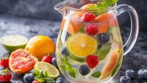Drink detox water for weight loss: 8 ways you can make it at home 1