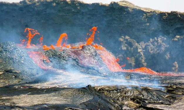 Fresh lava from Earth’s mantle found bursting onto the surface where a new ocean is forming