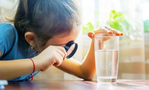 Chemists find a surprisingly simple way to remove microplastics from your tap water 1 Chemists find a surprisingly simple way to remove microplastics from your tap water 1