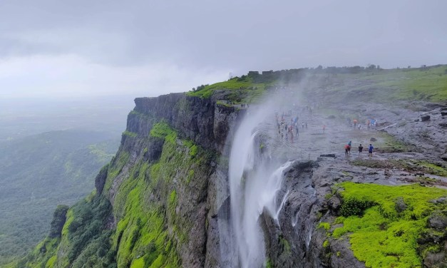 This Stunning Maharashtra Waterfall Near Pune Defies Gravity – Water Flows Upwards!