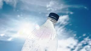 Scientists Make Breakthrough in Turning Plastic Trash Into Clean Fuel Using Sunlight